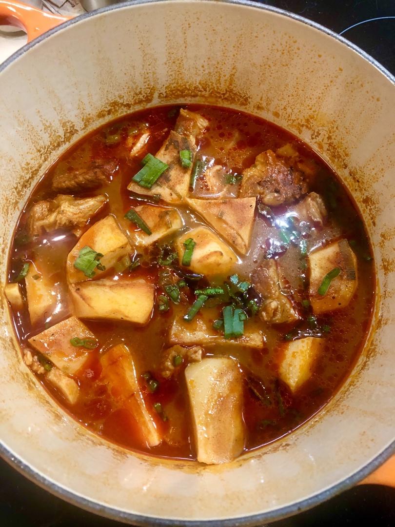 韩式排骨炖土豆 Korean Style Pork Ribs Stew with Potato