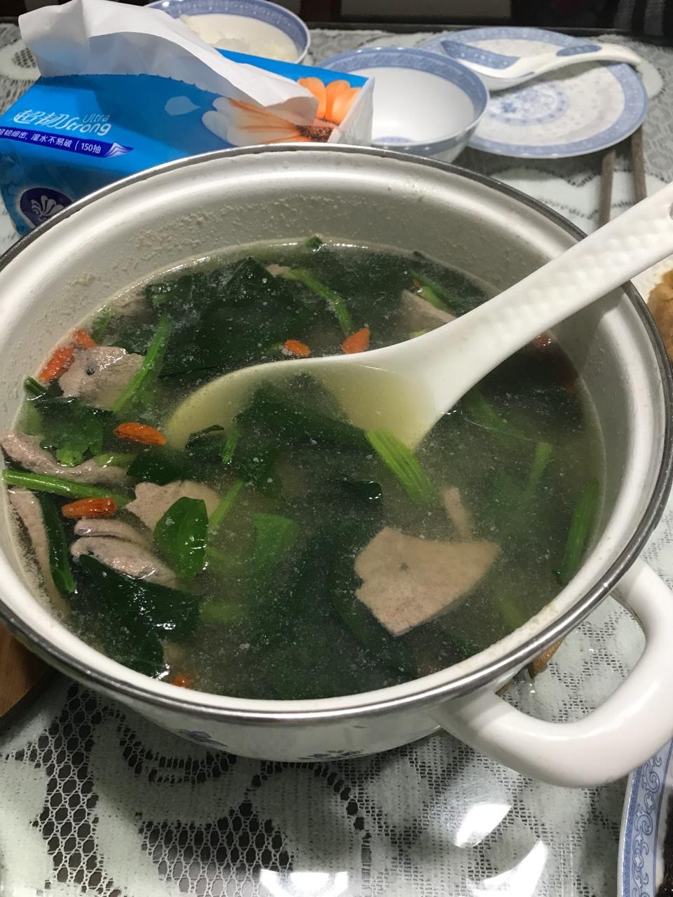 菠菜猪肝汤