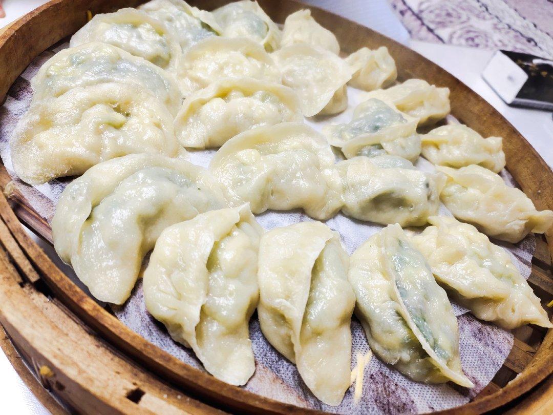 西葫芦虾仁鸡蛋蒸饺