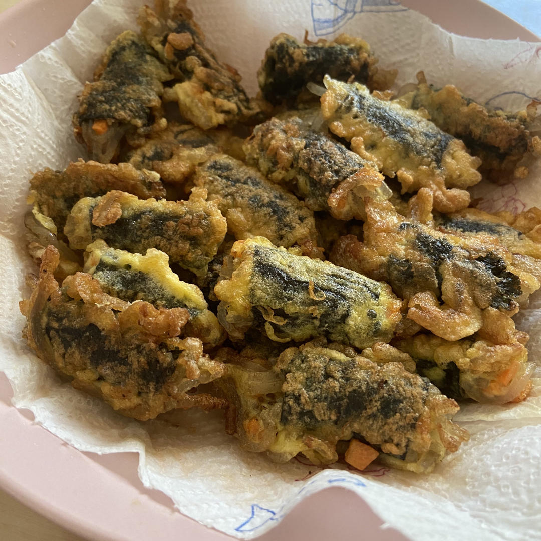 韩国小吃炸紫菜卷김다리