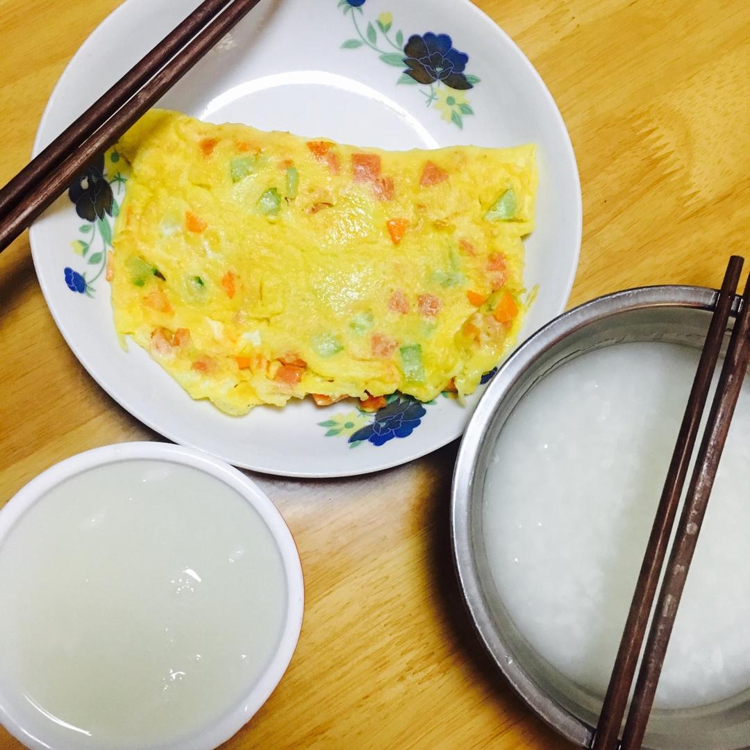 火腿肠葱花鸡蛋饼