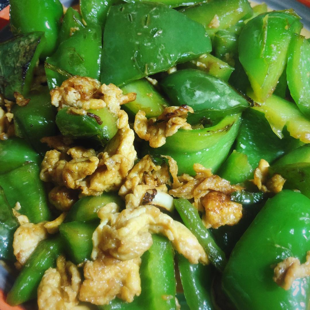 厨师长教你：“青椒炒鸡蛋”的家常做法 ,非常下饭
