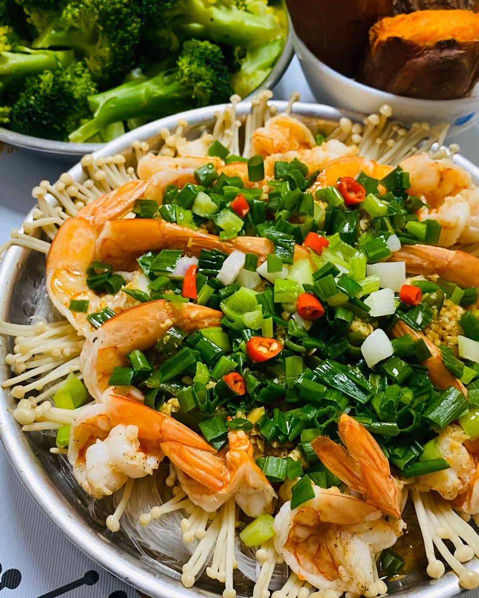 金针菇蒜蓉粉丝蒸虾仁