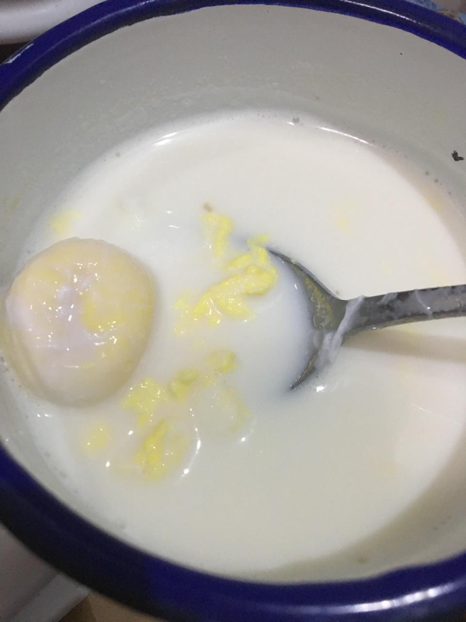 牛奶窝蛋