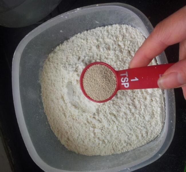 纯奶手撕吐司的做法 步骤1