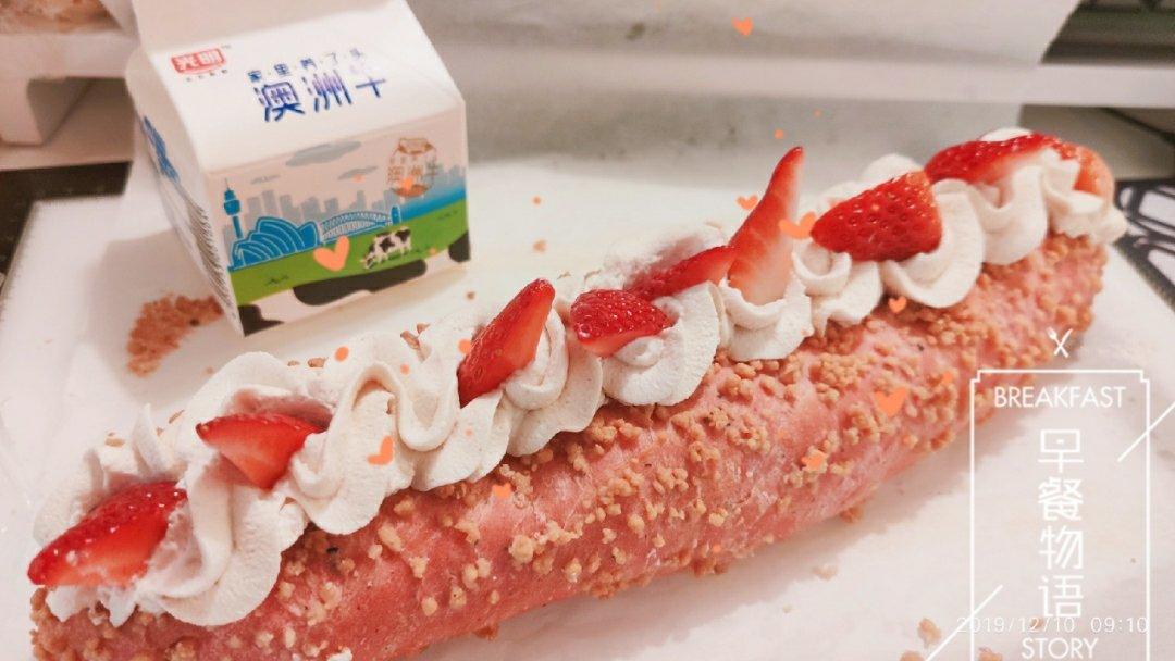 草莓软欧包