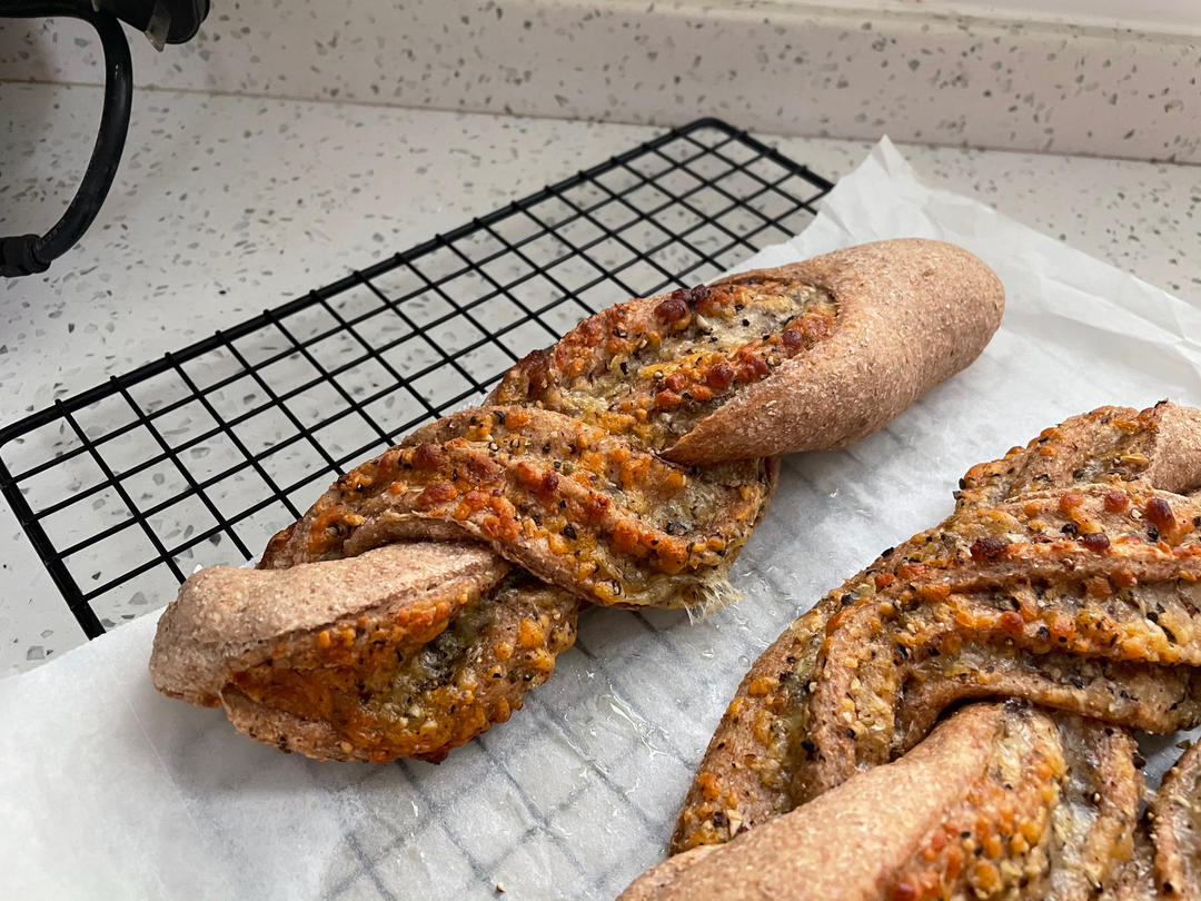 100%全麦蒜香芝士面包