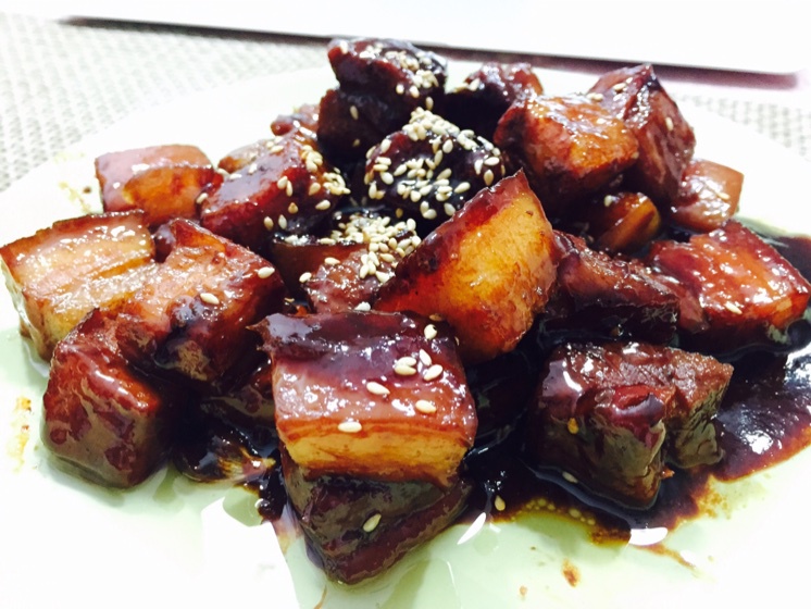 不焯水不放油的家常红烧肉