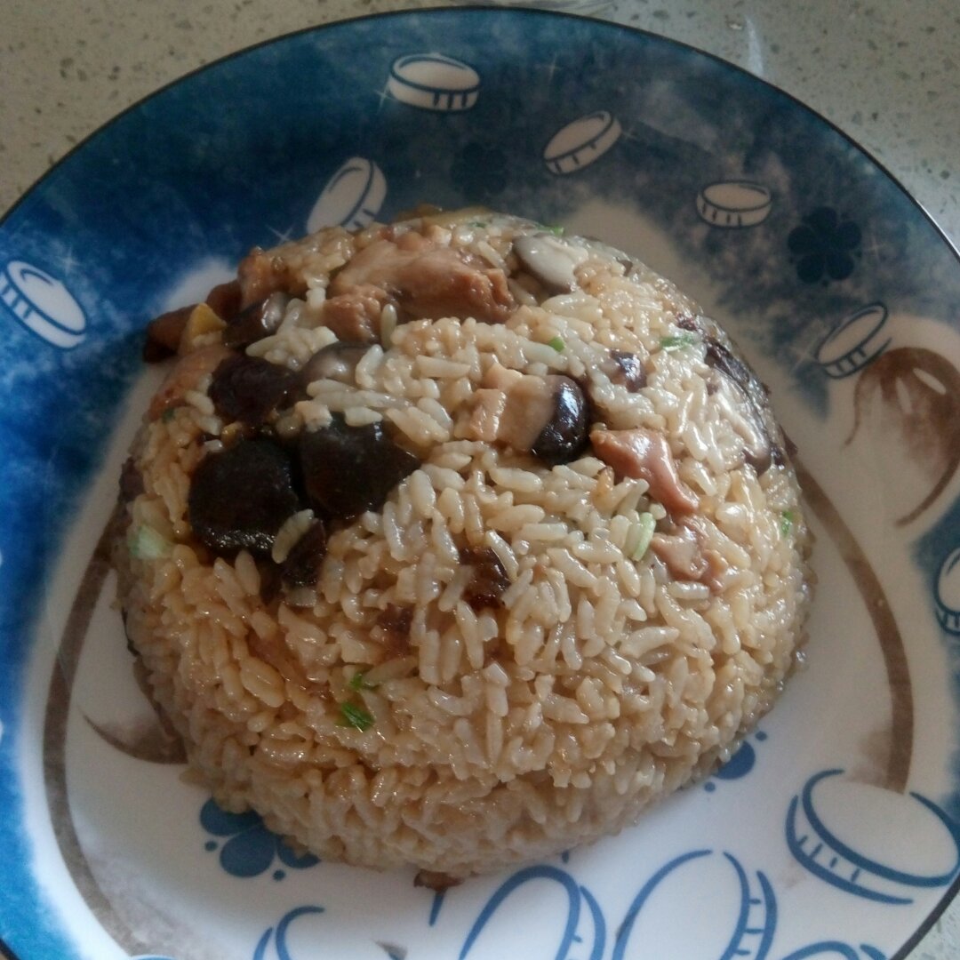 鲜菇鸡腿焗饭
