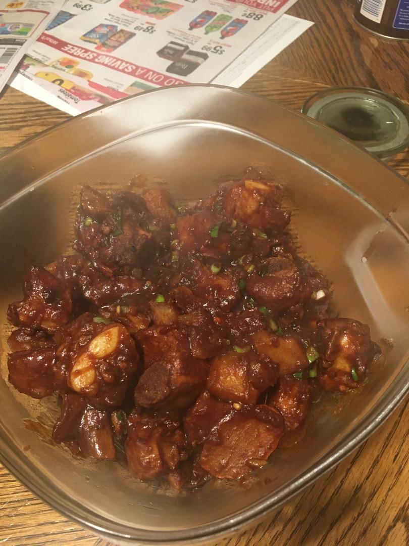 五花肉炖土豆
