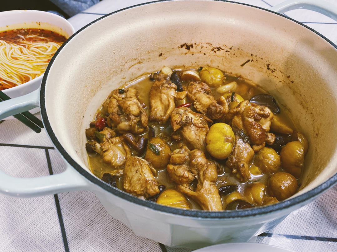 北鼎焖焗锅食谱｜栗子焖鸡