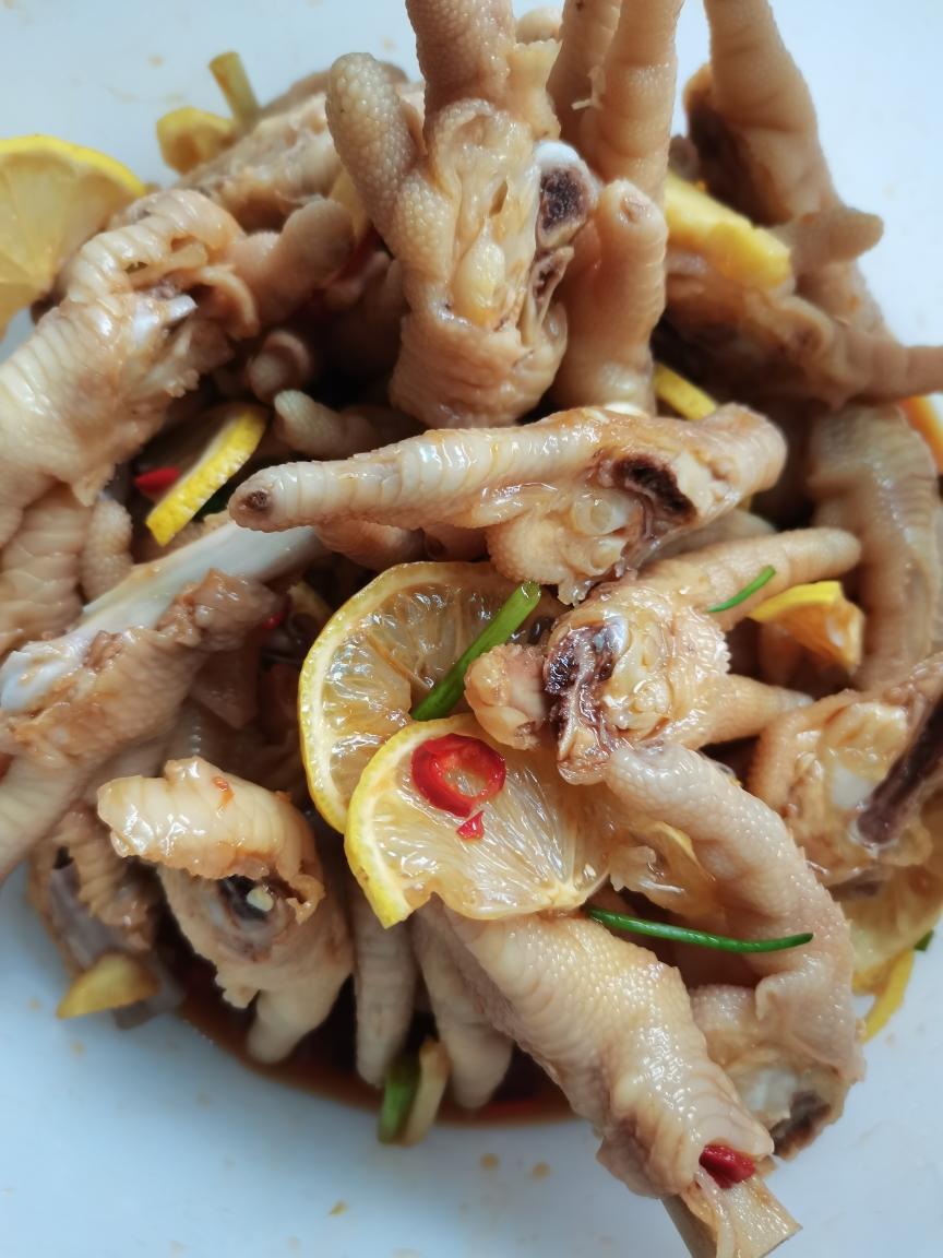 柠檬泡椒鸡爪
