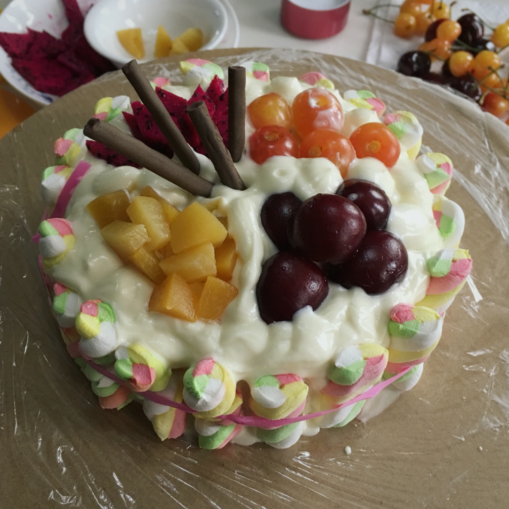 生日蛋糕教程【威化饼干围边】