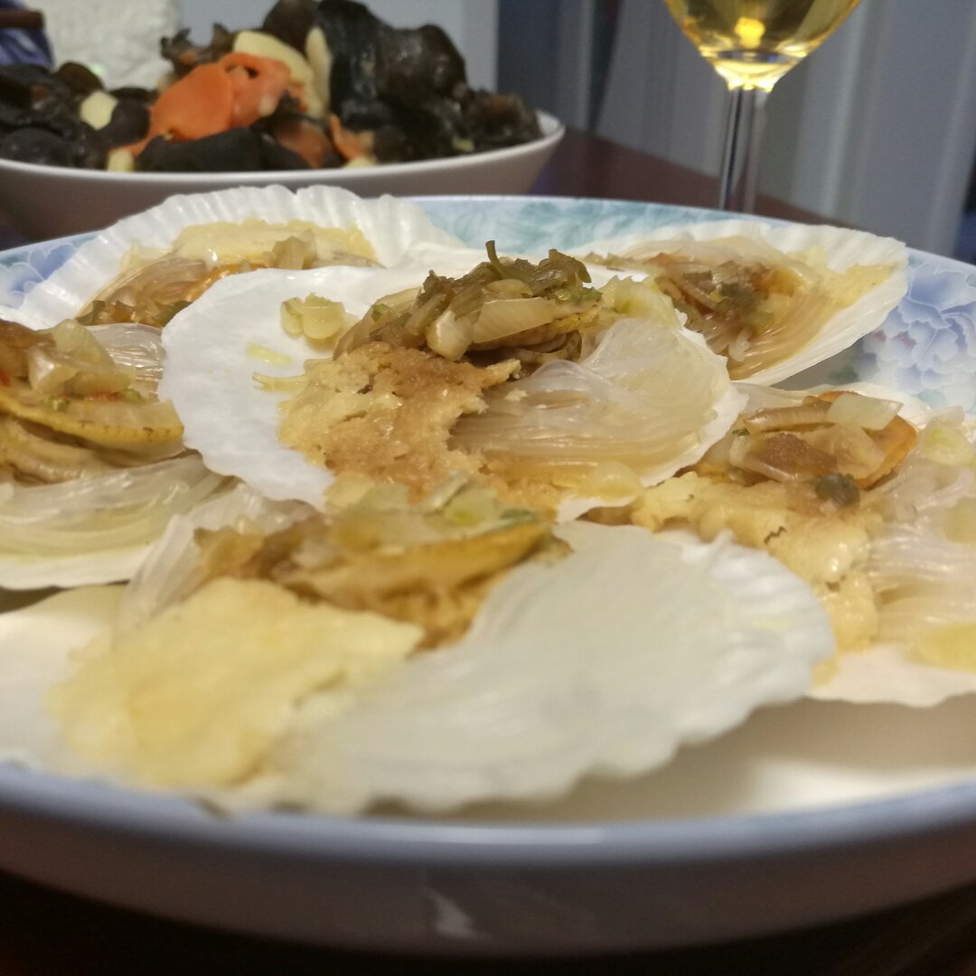 蒜蓉粉丝蒸扇贝