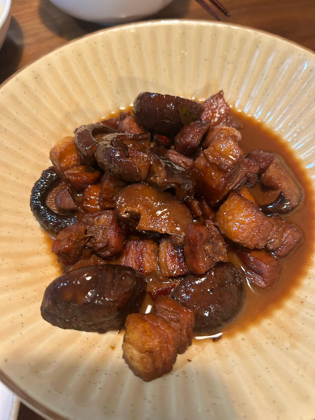 不焯水不放油的家常红烧肉