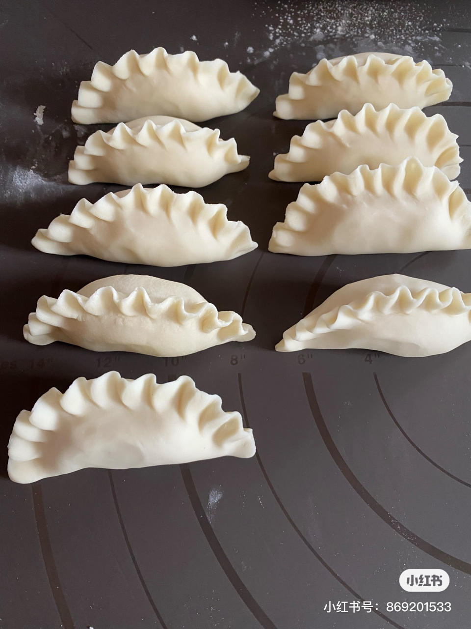 波浪花边饺子（附推花边视频）
