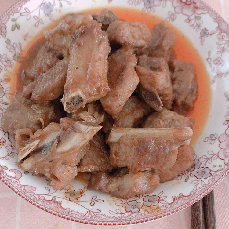 沙茶芋头排骨煲