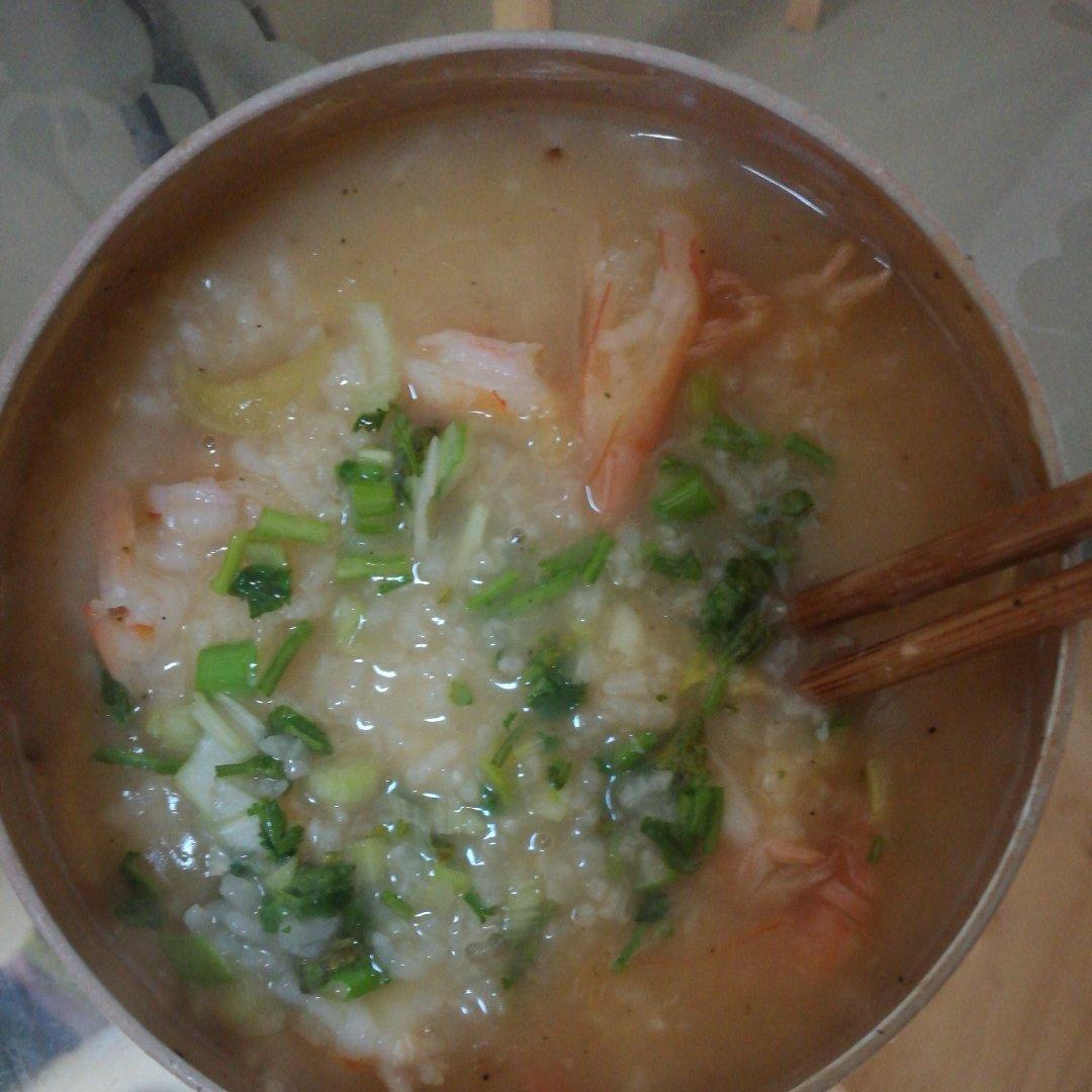 鲜虾砂锅粥