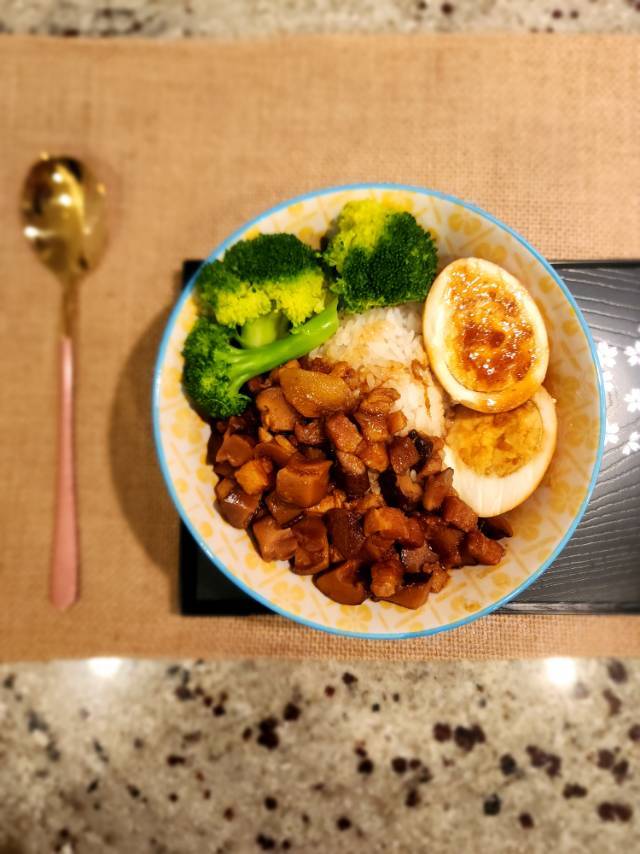 台式卤肉饭