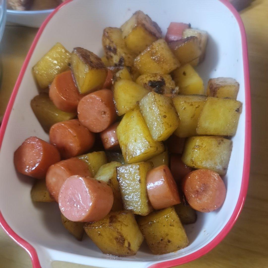 巨好吃的孜然火腿土豆丁