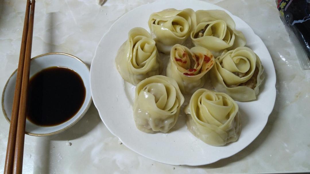 玫瑰花饺子