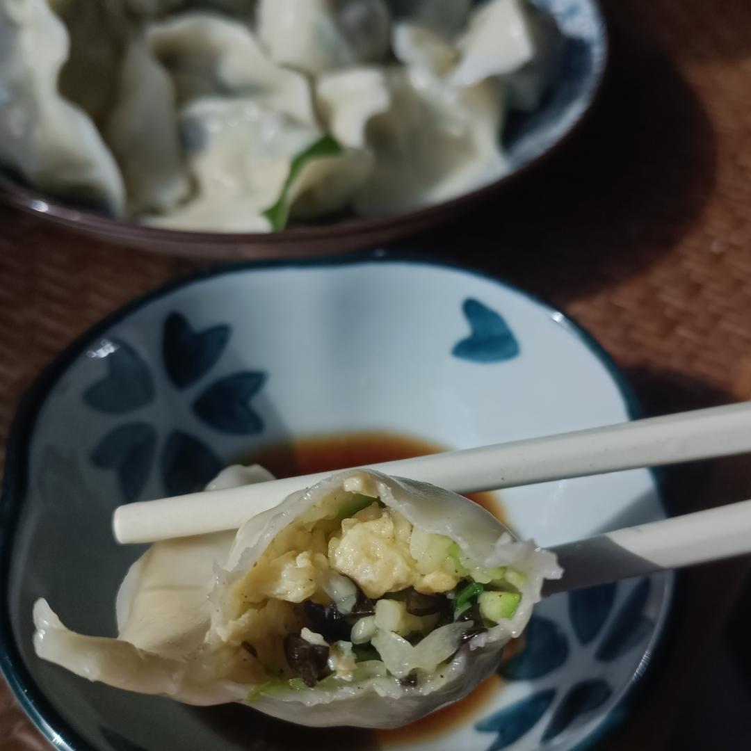 西葫芦鸡蛋饺子
