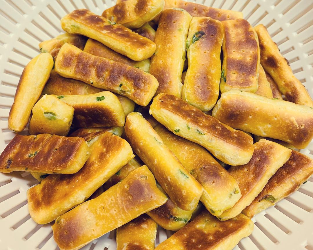 葱油苏打手指饼干（鸡蛋和面不油炸）