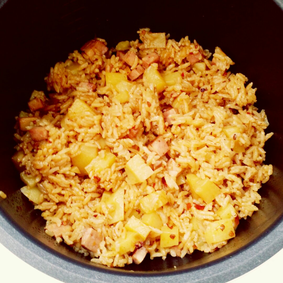 香肠土豆焖饭【一人也要吃好版】