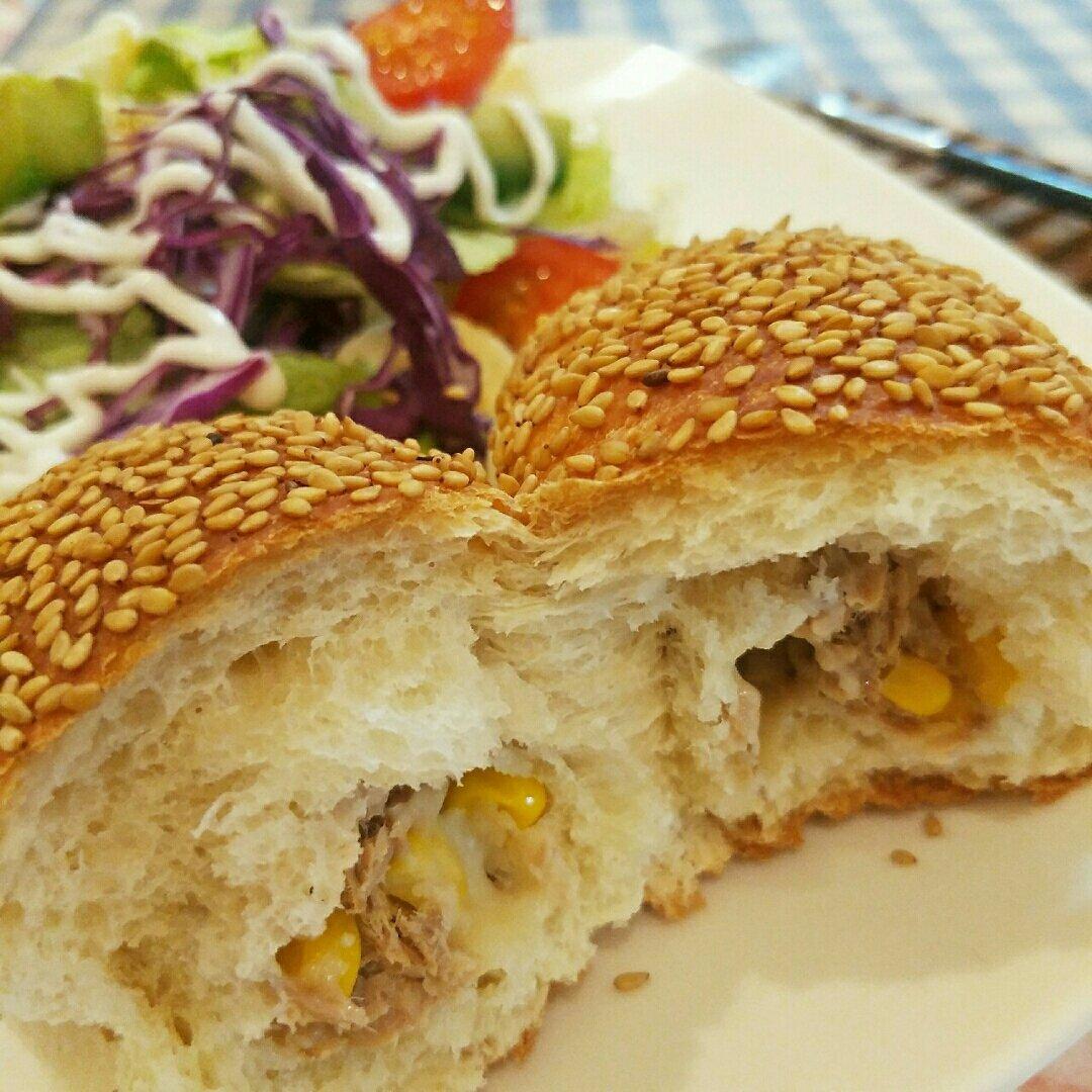 浓香金枪鱼面包