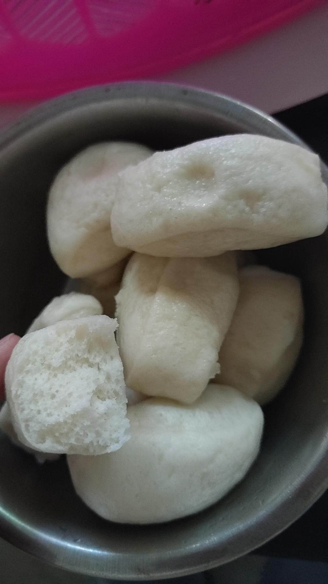 一发奶香小馒头，口感特别好！
