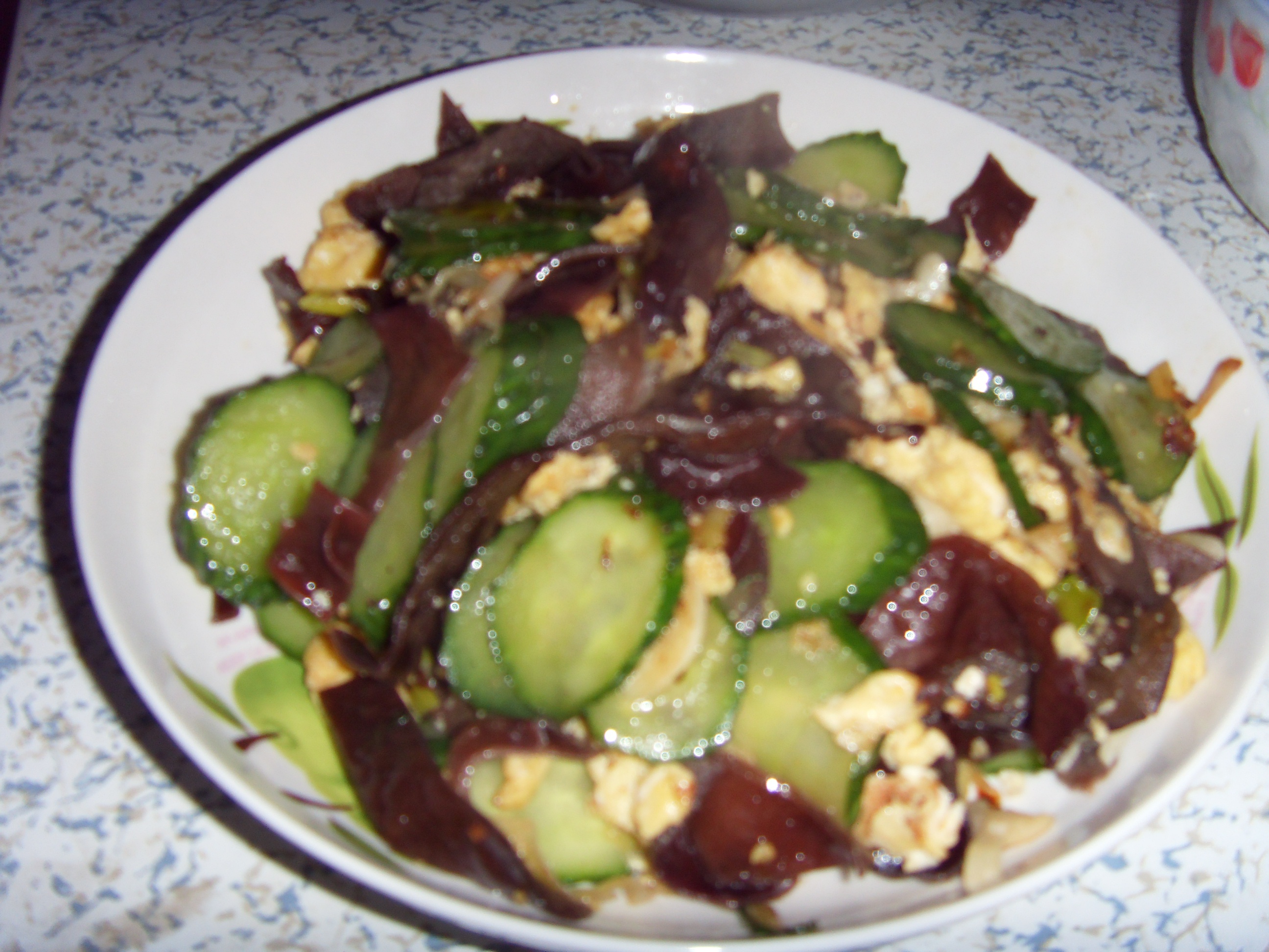 黄瓜木耳炒鸡蛋