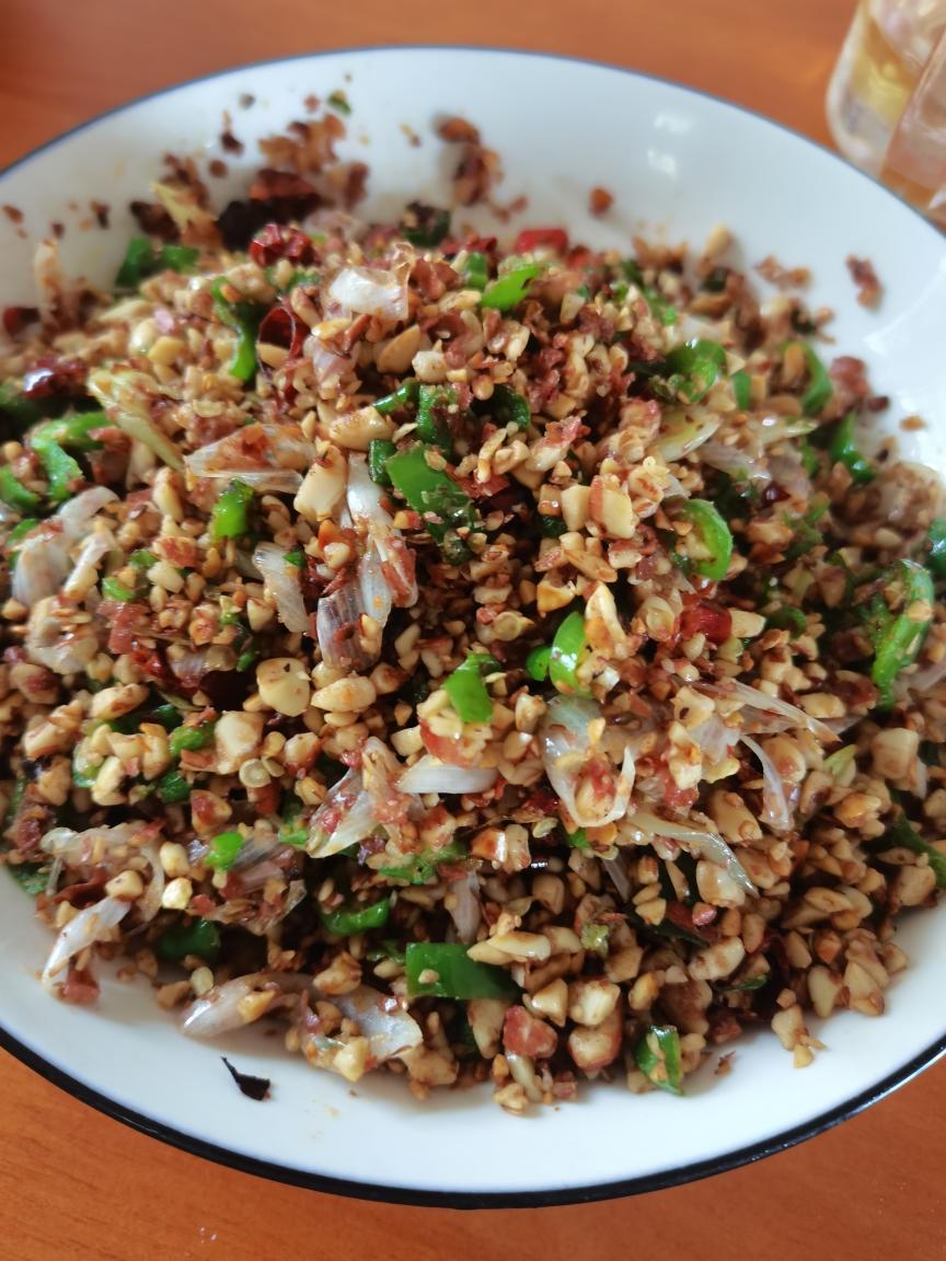 香辣花生碎的做法