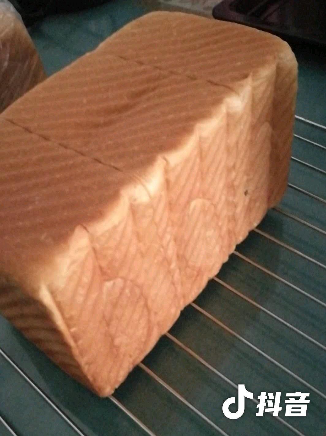 基础吐司的数据分析（新手揉手套膜）
