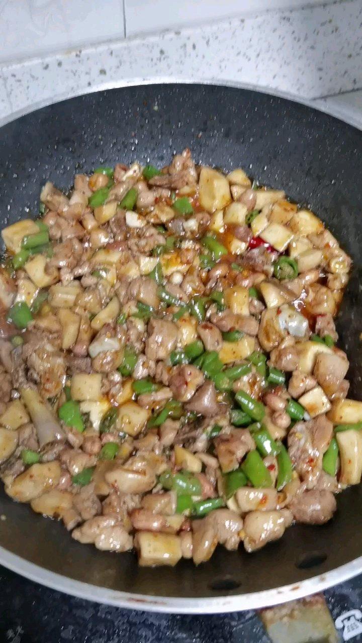 辣子鸡丁
