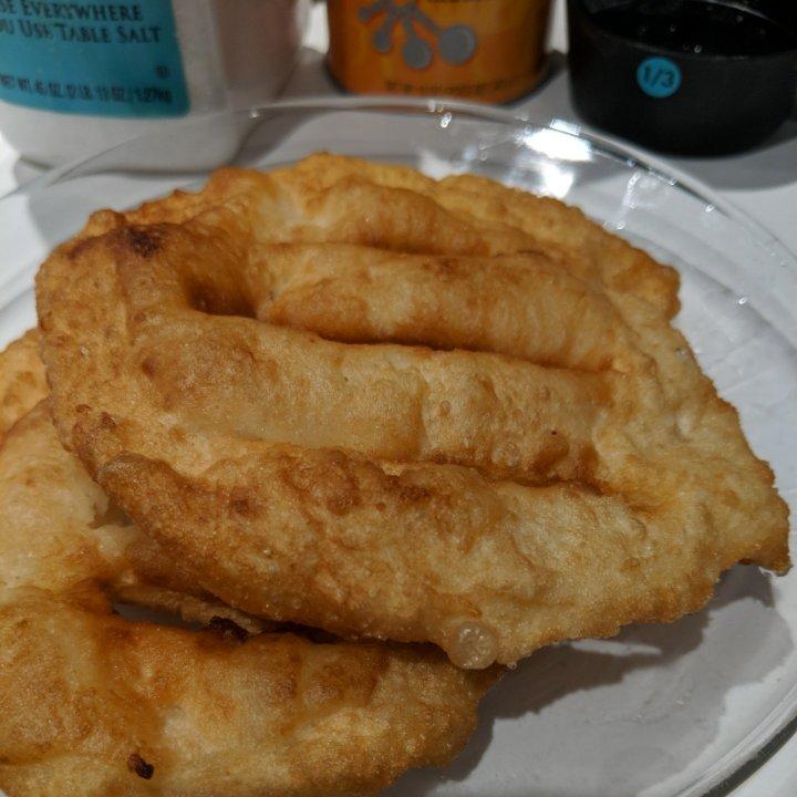 炸油饼、糖油饼