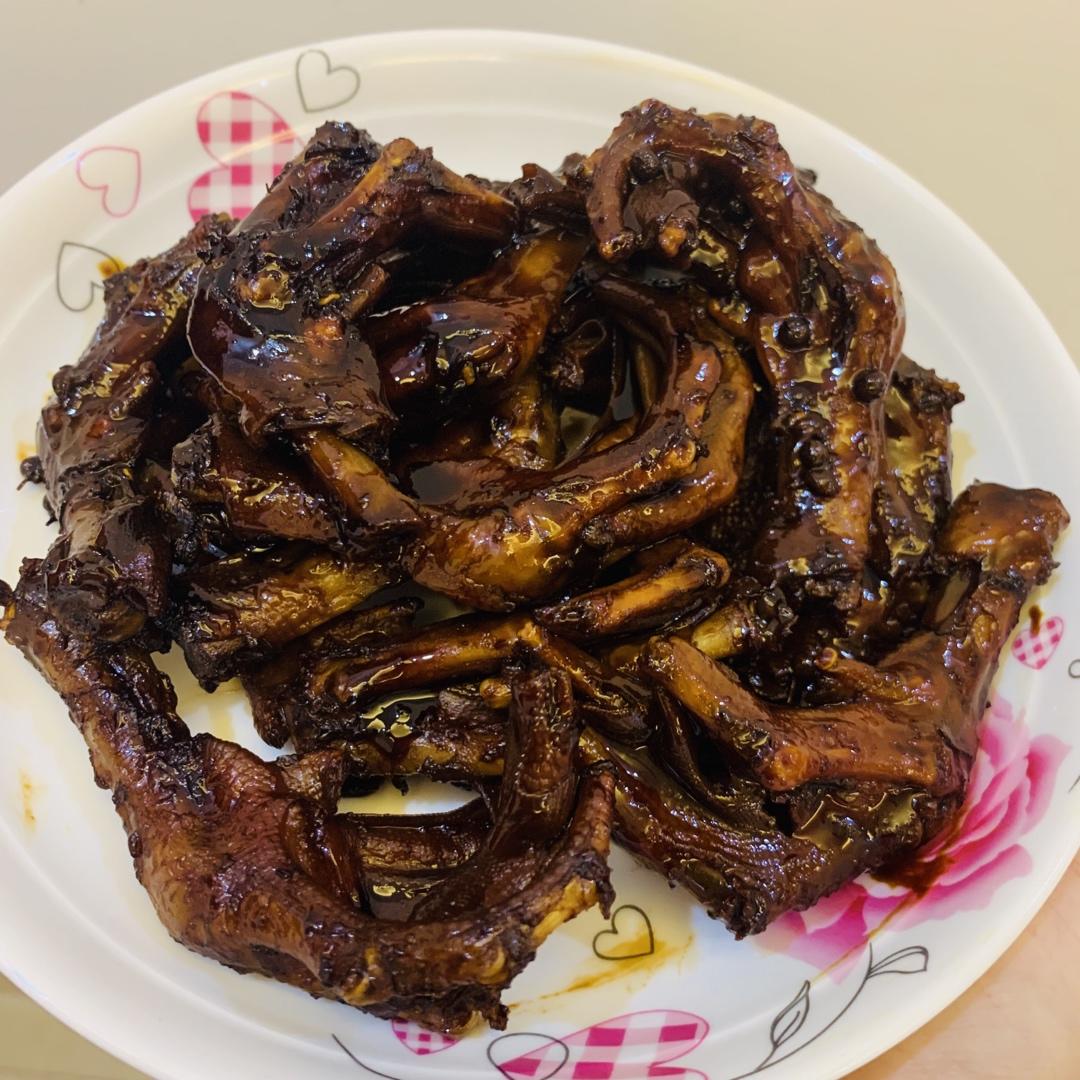 超好吃的周黑鸭卤鸭掌