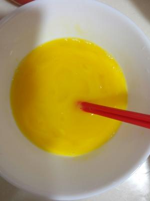 菌菇蛋汤的做法 步骤2