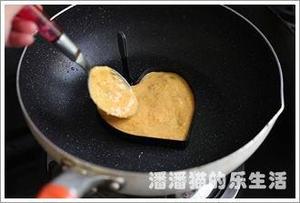 南瓜蛋饼的做法 步骤6