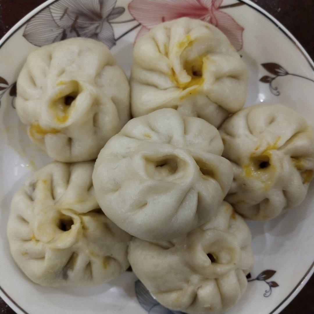 胡萝卜木耳鸡蛋素包子