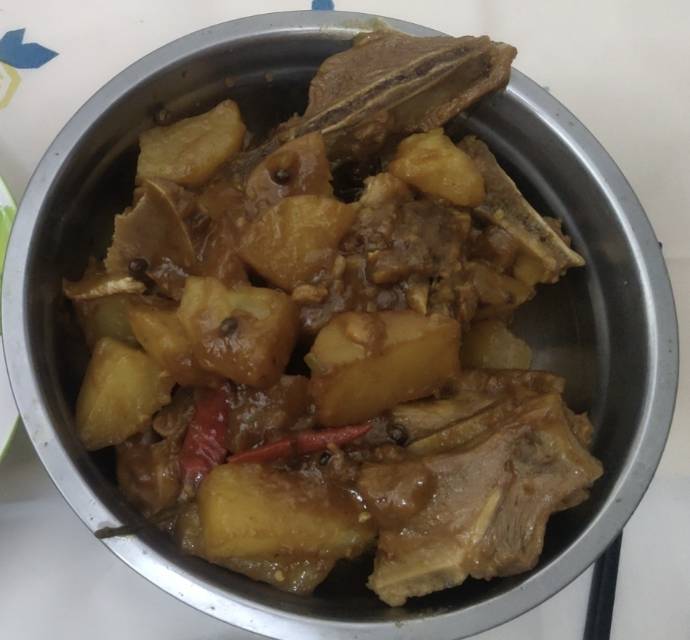土豆炖排骨