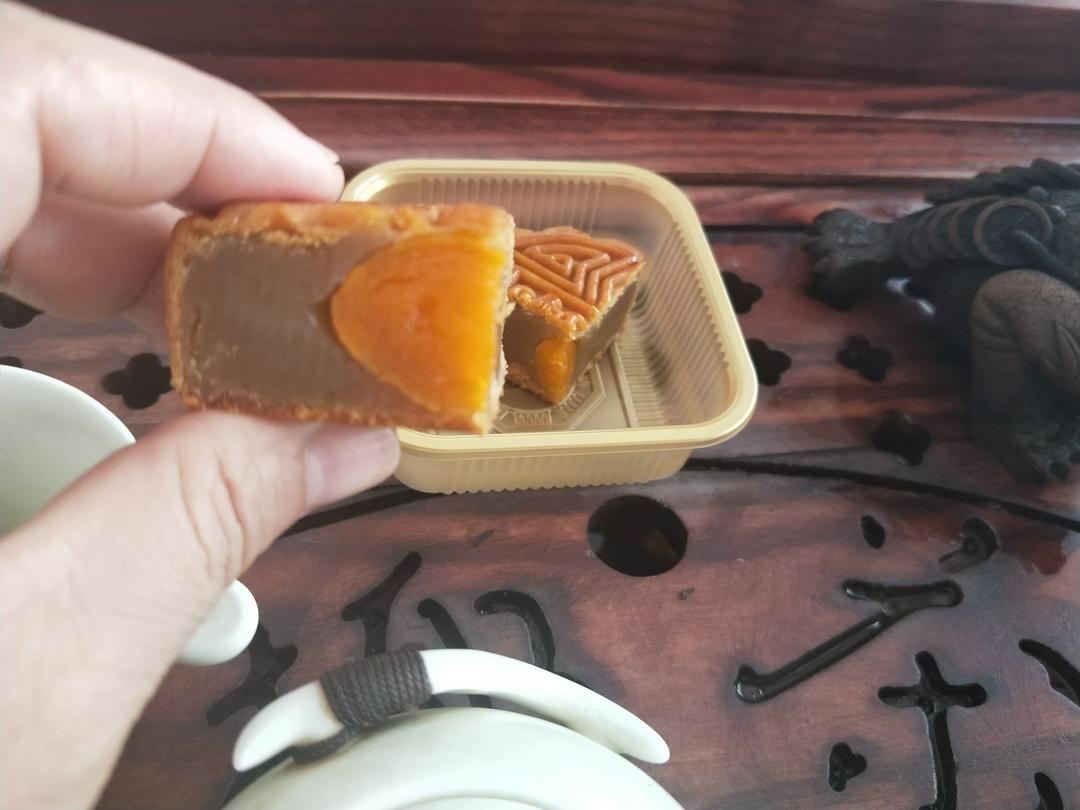 【曼食慢语】蛋黄莲蓉月饼