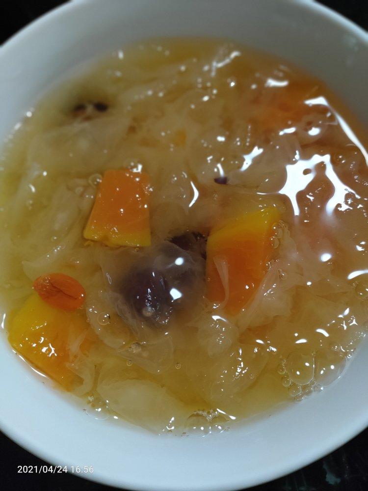 养颜美容[银耳木瓜润肤汤]