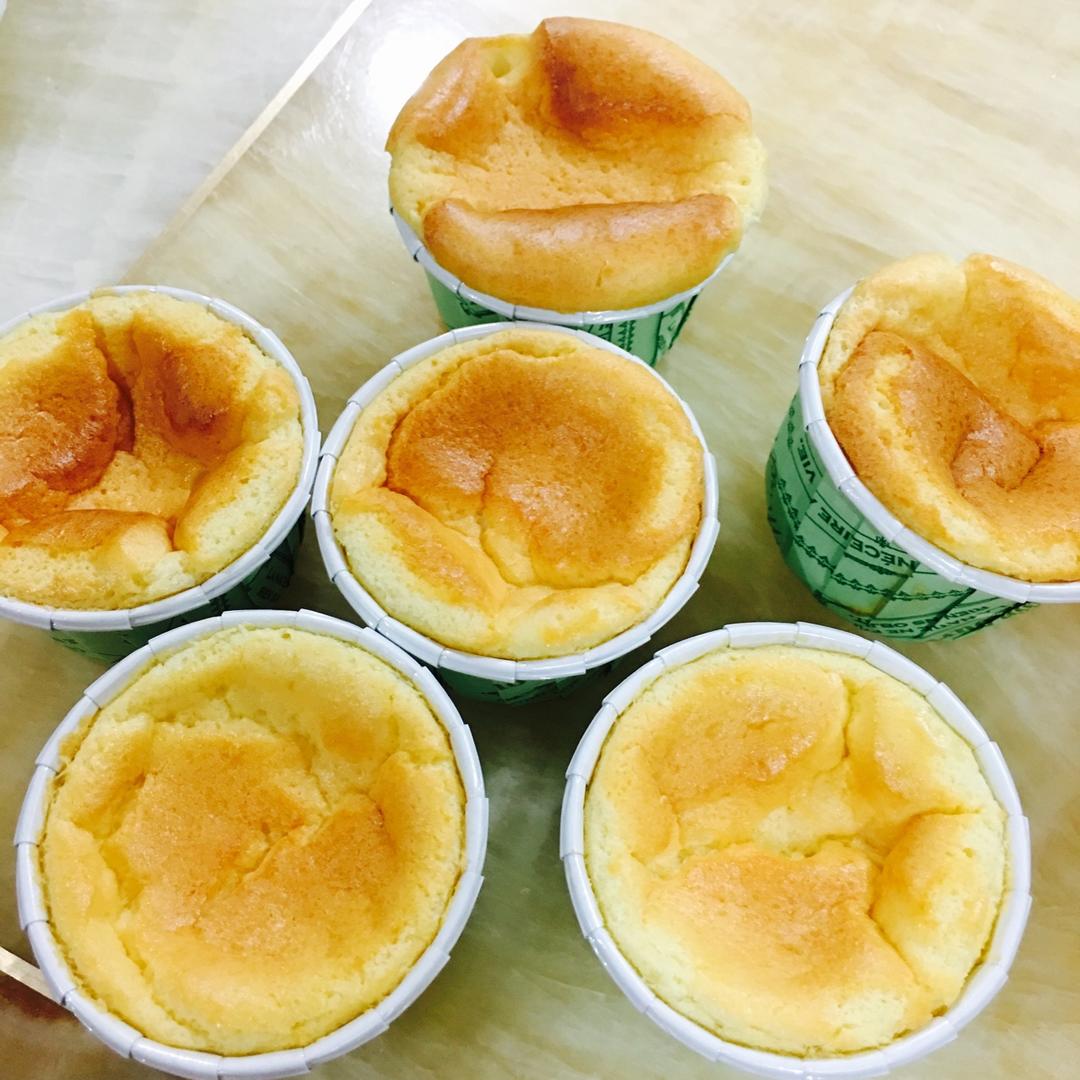 最好吃的戚风——奶油奶酪戚风