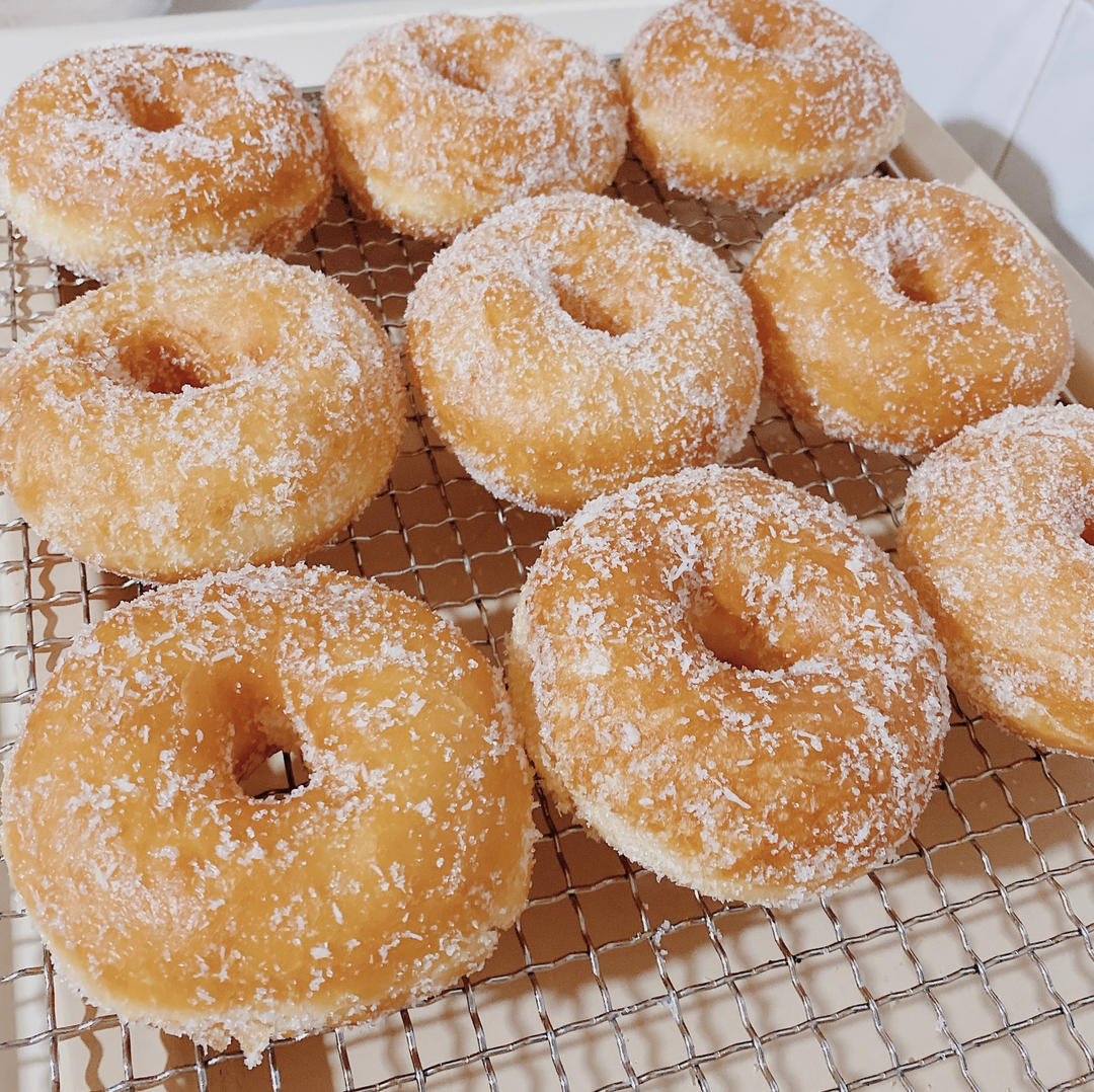 🍩超快手一小时低糖无需烤箱的甜甜圈（详细视频）