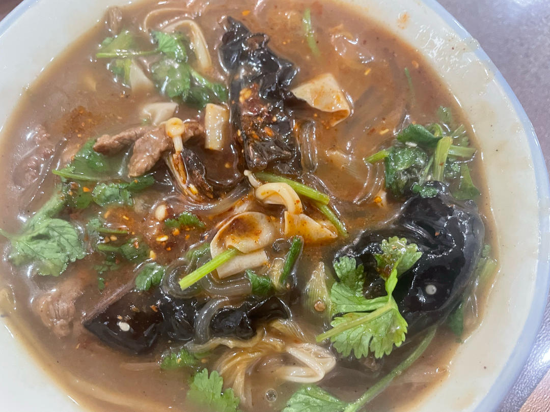 胡辣汤配葱花饼 Hu La Tang