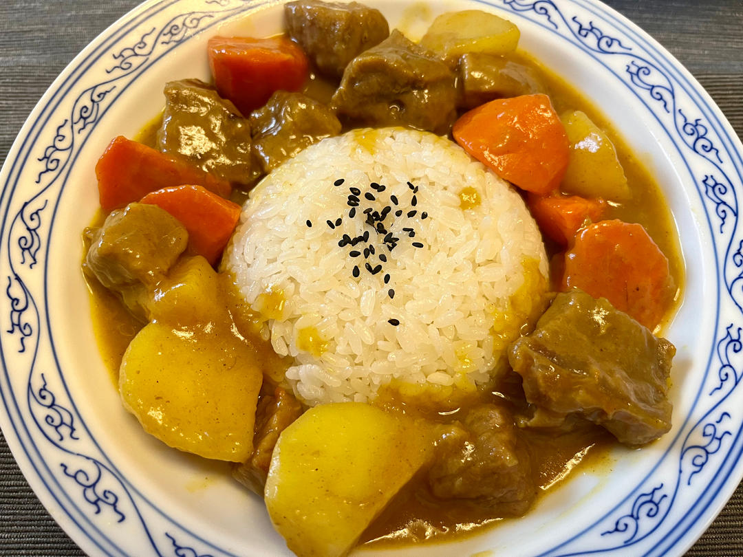咖喱牛腩