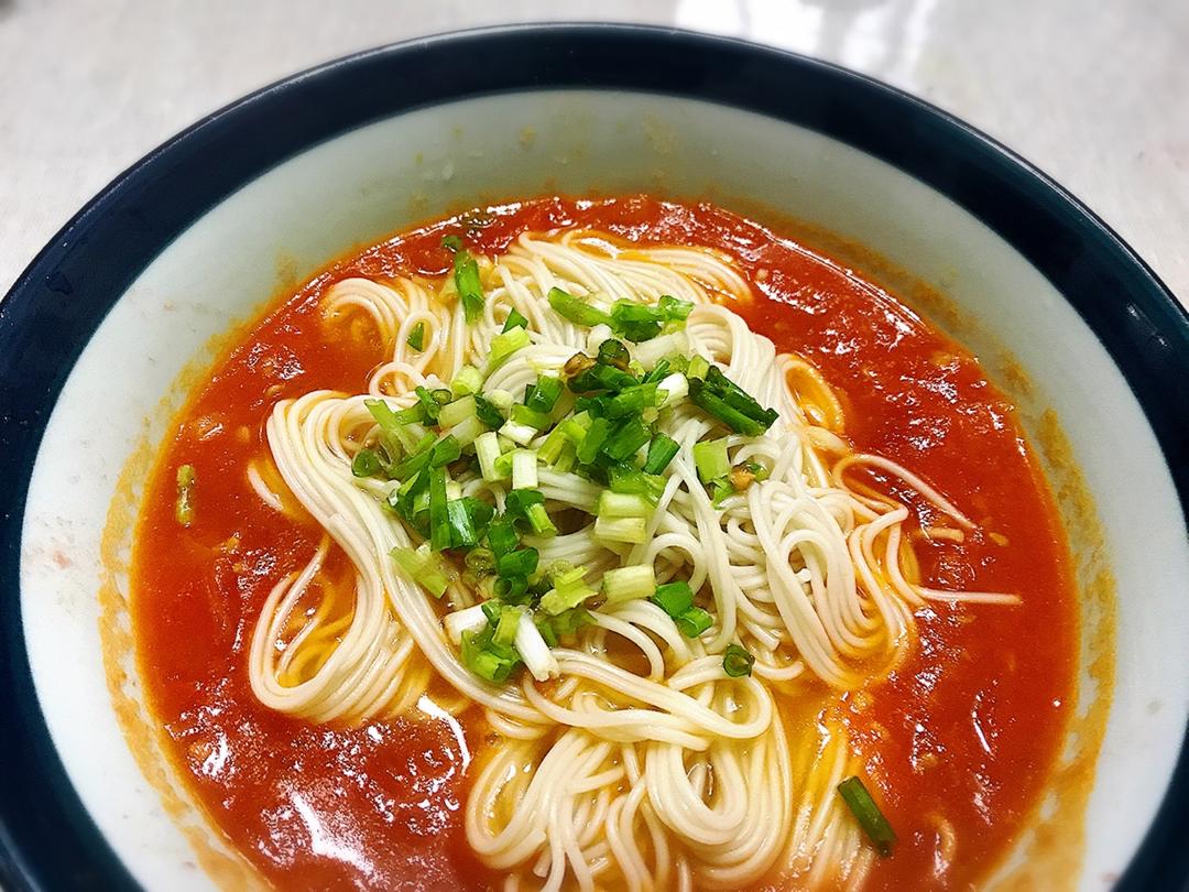 小泡泡_q4mj做的番茄面