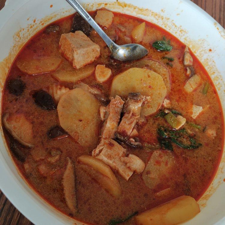 深夜放毒~何炅老师都喜欢吃的健康麻辣烫