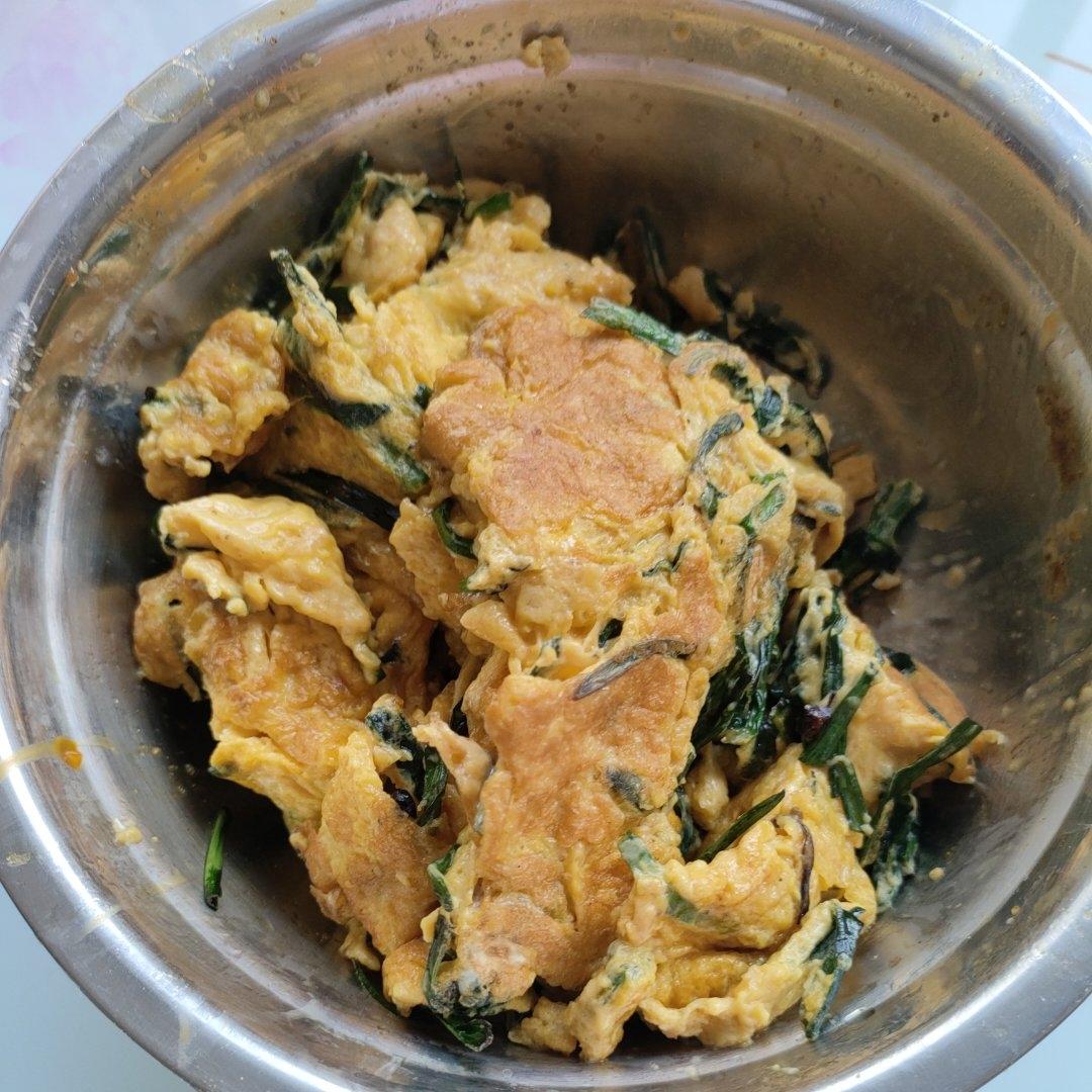 解决出水的韭菜炒鸡蛋