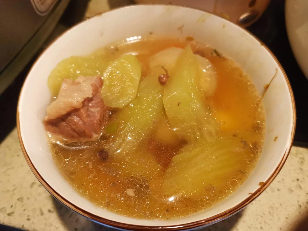 萝卜牛肉汤